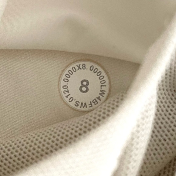 lululemon Goal Smasher Jacket Hooded White Sz 8 - Picture 14 of 16